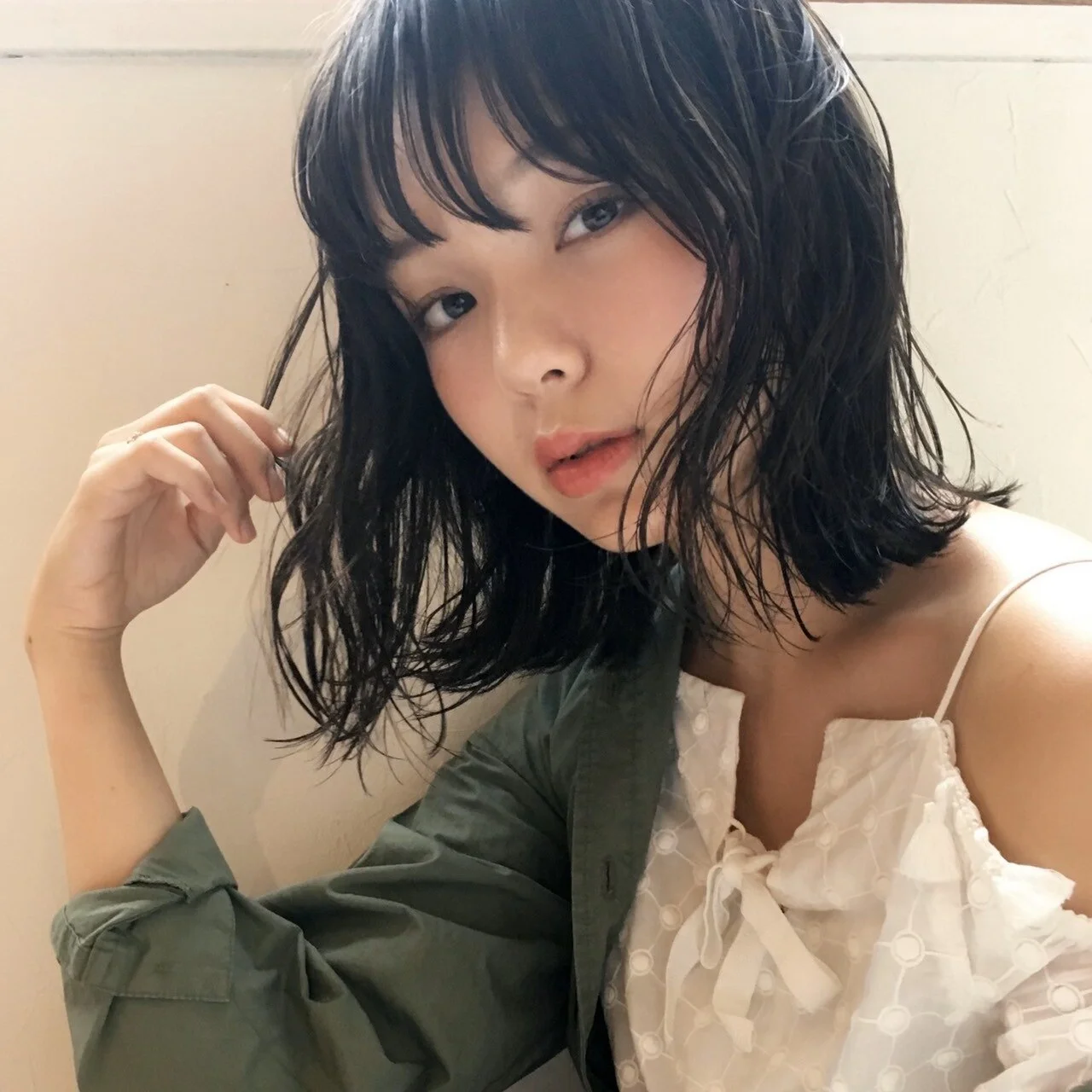 a-o 横浜：暗髪ミディアムボブ