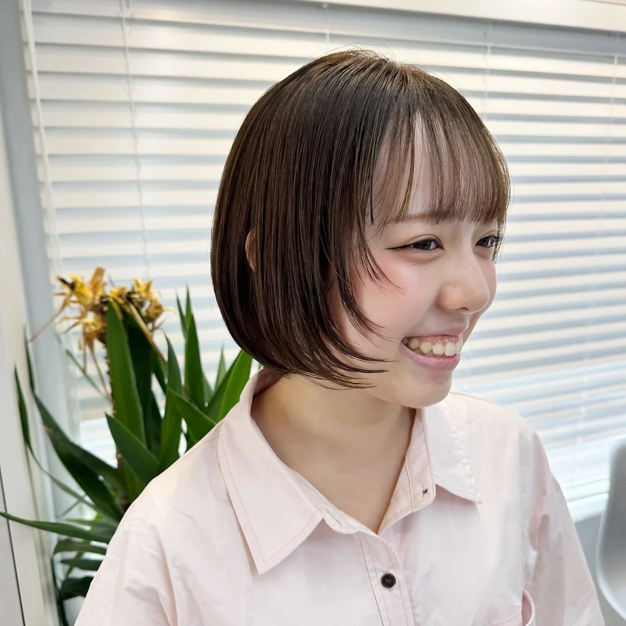 a-o 岡野 / 横浜：丸みショートボブ×艶ブラウン◎小顔大人スタイル